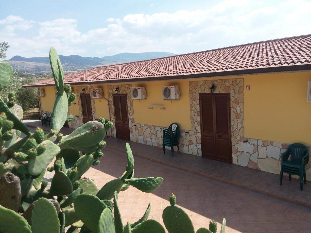 Agriturismo La Targa Buonfornello Cameră foto