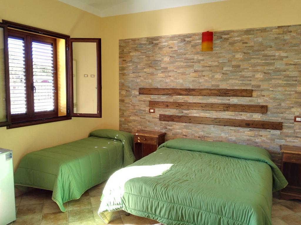 Agriturismo La Targa Buonfornello Cameră foto